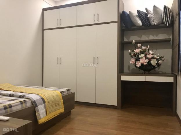 Cho thuê chung cư Discovery Cầu Giấy 100m2, 2 PN, đủ đồ 18tr/tháng LH: O989.848.332 14047089