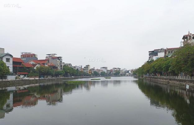 Bán nhà 3 tầng Bồ Đề, Long Biên, DT 131m2, MT 11m, view hồ, 21 tỷ 14057686