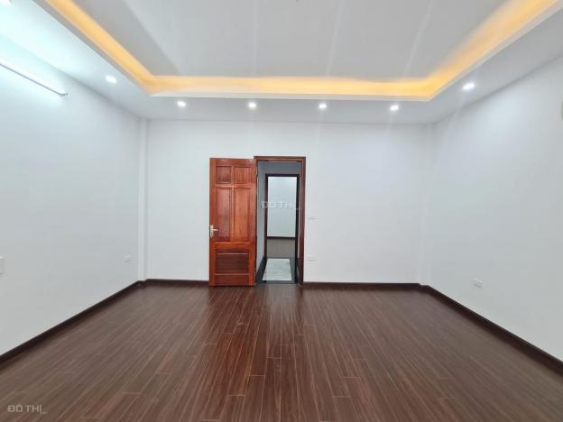 Bán nhà Dương Văn Bé, Quận Hai Bà Trưng, mặt tiền 6m, 43m2 x 5 tầng. 4.55 tỷ có thương lượng 14064269