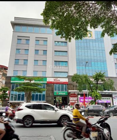 Cần bán nhà đất mặt đường Trường Chinh, DT 850m2, mặt tiền 12m, giá 235 tỷ. 14071678