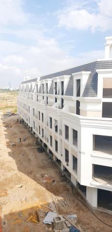 Chính chủ bán vị trí góc, phố đi bộ, view hồ điều hòa, kinh doanh cực đỉnh, giá cắt lỗ 14079272