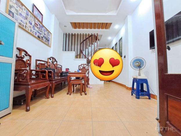 Bán gấp nhà Kim Giang 40m2 - 4 tầng ngõ ba gác đỗ cửa ô tô tránh vài bước chân nhỉnh 3 tỷ 14081057