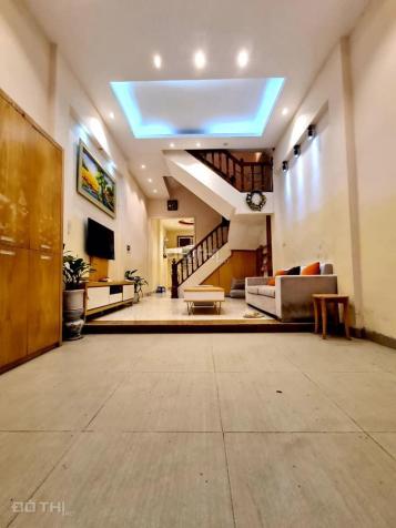 Hiếm! Phố vip Kim Đồng - 50m2x5t - phân lô - ô tô đỗ cửa - gần hồ - dân trí cao - giá 8 tỷ 14081896