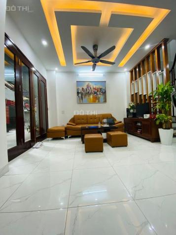 Nhà 5 tầng 33m2 - Hoàng Quốc Việt, trung tâm Cầu Giấy - giá 3,6 tỷ 14089339