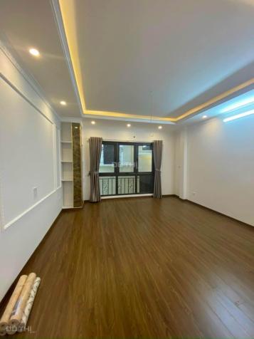 Bán nhà chính chủ phố Tương Mai Hoàng Mai, 60m2*5 tầng, gần phố, ô tô cách 10m, 7.3 tỷ 14089977