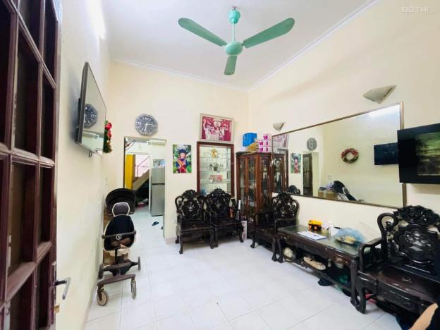 Siêu hiếm, bán nhà Thái Hà, Đống Đa 35m2, 3T, MT 3.5m, nhỉnh 5 tỷ, ô tô đỗ cửa 14095672