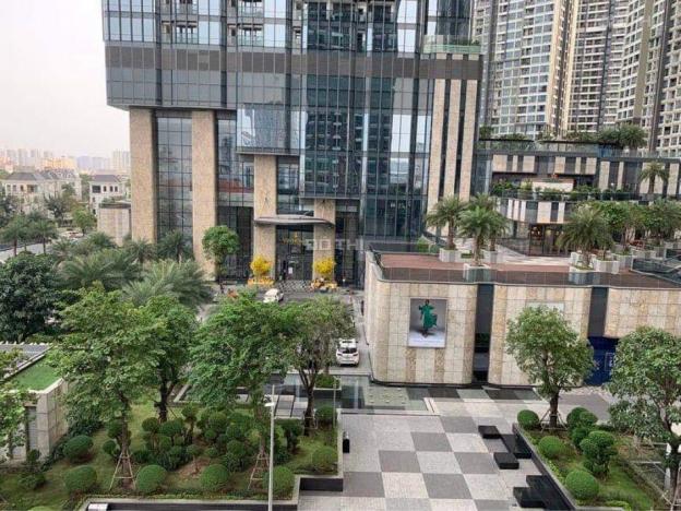 Căn hộ Vinhomes Central Park cho thuê 4PN, 150m2 chưa có nội thất 14098075