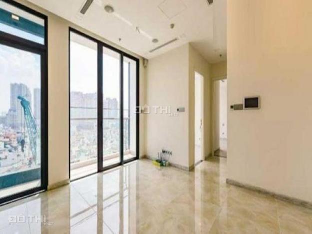 Căn hộ Vinhomes Golden River tầng cao 4PN, 157m2 thoáng mát cho thuê 14104660