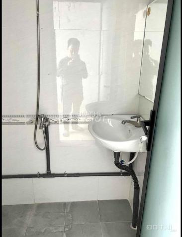 Chính chủ cho thuê phòng có wc riêng giá rẻ ngay Tân Bình 14106725