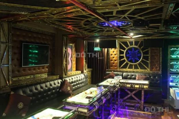 Cần bán siêu gấp quán karaoke, diện tích 600m2 x 11 tầng, giá 220 tỷ 14107720