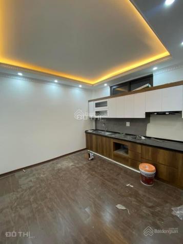 Bán nhà Lạc Long Quân, Cầu Giấy dt 40m/ 5 tầng. Giá: 6,5  tỷ cách đường ô tô 20m 14026733