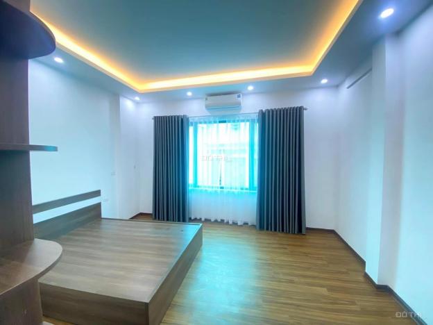 Bán nhà ở phố Lê Hồng Phong, Hà Đông DT 47m2, 3 tầng, đường to, hơn 3 tỷ, 0978637436 14134500