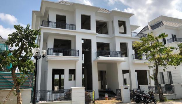 Bán biệt thự Vinhomes Central Park, có DT 320m2 đất, 1 hầm + 3 tầng 14138201