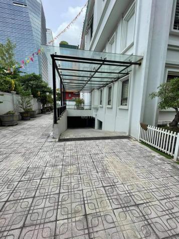 Bán nhà lô góc 2250 m2 xây 5 tầng 1 tầng hầm kinh doanh siêu tốt khu vực đông dân 14145866