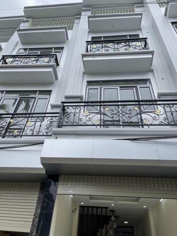 Bán nhà 4 tầng 32m2 ô tô đỗ cổng phường Biên Giang 14156131