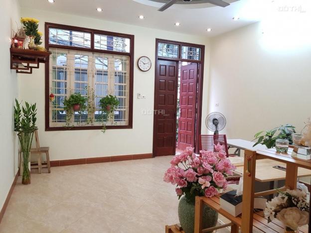 Bán nhanh nhà ngõ 472 Lạc Long Quân - Tây Hồ lô góc 2 mặt thoáng DT 52m2x3.5T giá 11.5 tỷ 14178873