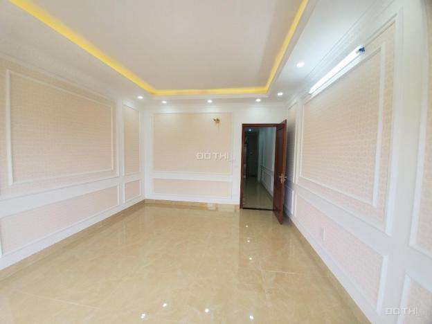 Gia đình cần bán căn nhà 50m2 có nhà 4 tầng MP Nguyễn Tư Giản, Hoàn Kiếm giá 240tr/m2 14180833