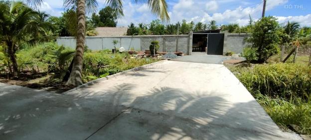 Bán 1 công đất vườn ngang rộng 30m, đã làm nhà vườn sinh thái, đường xe 5 tấn, cách Quốc lộ 700m 14181500