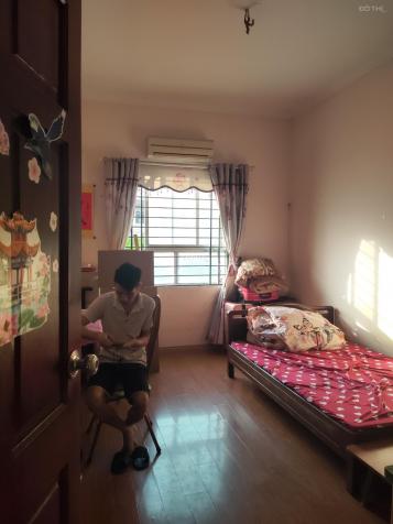 Bán căn hộ chung cư B6 Nguyễn Chánh dt 68.86m2, 2 ngủ 1 khách, 1 wc, giá 1,95 tỷ 14206078