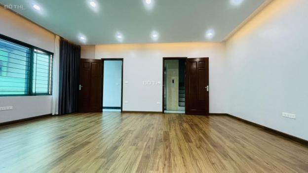 Bán gấp nhà phố Nguyễn Khang, Hạ Yên 2 mặt thoáng gần oto 55m2 xây 5 tầng mới tinh, hiện đại 6,2 tỷ 14212078