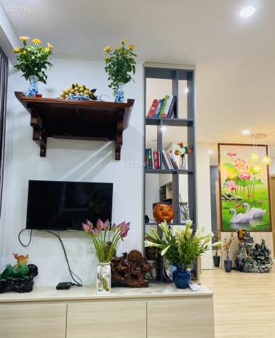 Bán gấp CC Bonanza 23 Duy Tân; DT 71,3m2, 2PN, 2VS, nhà đầy đủ nội thất đẹp 14234794