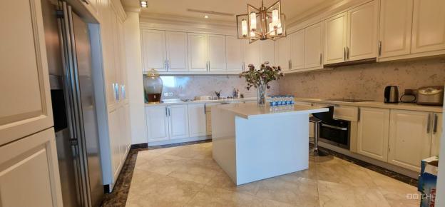 Chính chủ cần bán căn hộ Vincom Đồng Khởi, 4 phòng ngủ, full nội thất Châu Âu, view sông, Bitexco 14252075