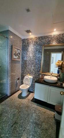 Chính chủ cần bán căn hộ Vincom Đồng Khởi, 4 phòng ngủ, full nội thất Châu Âu, view sông, Bitexco 14252075