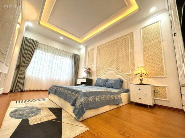 Phố Nguyễn Khang, gara 2 oto, hai mặt thoáng, ô chờ thang máy, kinh doanh, 92m2, hơn 18 tỷ 14282793