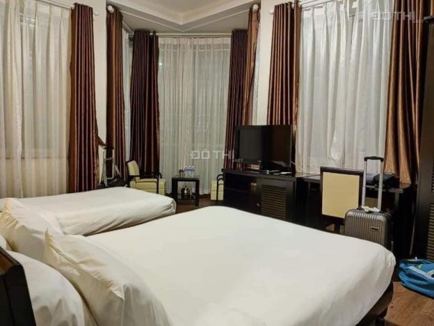 Bán khách sạn 3 sao phố cổ Hoàn Kiếm, lô góc DT 280m2, 8T, giá 190 tỷ 14284903
