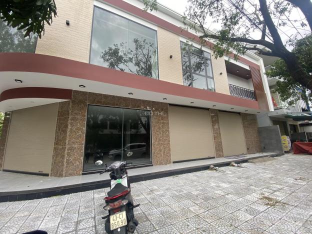 Cho thuê nhà 2 tầng 260m2 góc đường Khúc Hạo làm văn phòng, kinh doanh thương hiệu cafe, nhà hàng 13990144