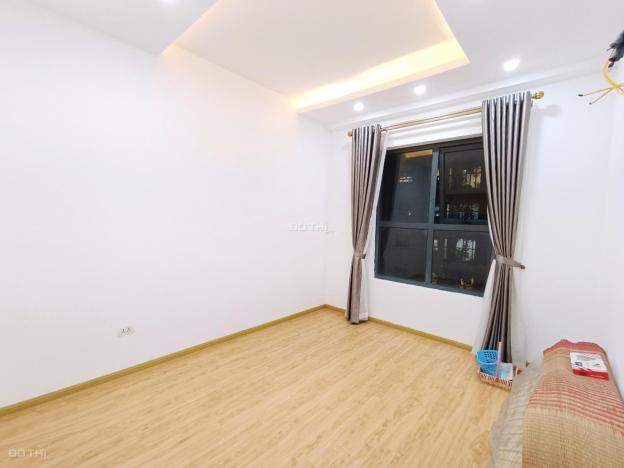 Cho thuê căn hộ 96m2 3 phòng ngủ đồ cơ bản tại chung cư Golden West - Lê Văn Thiêm 14297537