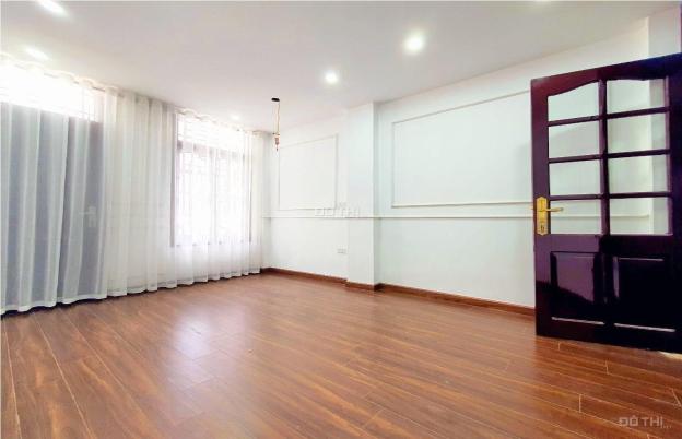 Bán nhà Dương Văn Bé Quận Hai Bà Trưng, cách phố 1 nhà. 30m2 x 4 tầng 4,3 tỷ có thương lượng sâu 14160418