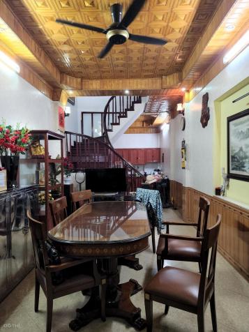 Nhà Nguyễn Đình Hoàn, DT 68m2, 5T - 10m ô tô tránh đỗ - 7 phòng vuông đẹp, giá 5.9 tỷ 14308078