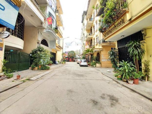 Cần bán nhà phố Trần Đại Nghĩa, DT: 80m2, 6 tầng, MT 5m, giá 15.8 tỷ. Liên hệ: 0986896619 14309453