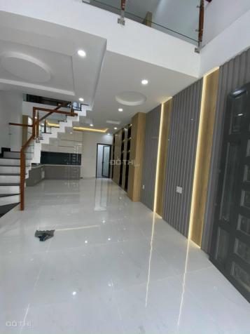 Chính chủ bán nhà 1 trệt 3 lầu, thạnh lộc , DTSD 230m2, sổ riêng, 5.5 tỷ 0906951812 13704638