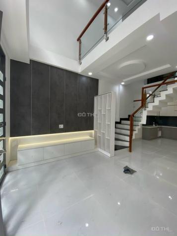 Chính chủ bán nhà 1 trệt 3 lầu, thạnh lộc , DTSD 230m2, sổ riêng, 5.5 tỷ 0906951812 13704638