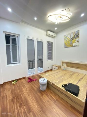 Bán nhà riêng phố Hào Nam Đống Đa 4 tầng 4 ngủ tặng full nội 14324759