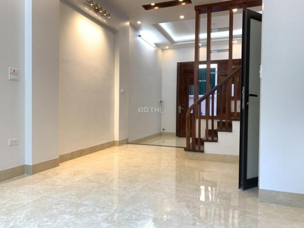 Còn 1 căn duy nhất, bán nhà Nguyễn Đình Hoàn, Cầu Giấy 42m2 xây 5 tầng mới giá 4.5 tỷ 14338559