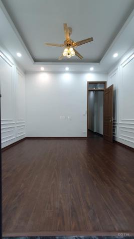 Ô tô đỗ cửa, bán nhà phố 8/3 quận Hai Bà Trưng, DT 40m2, 5 tầng, MT 4m. Nhà mới về ở luôn 14348691