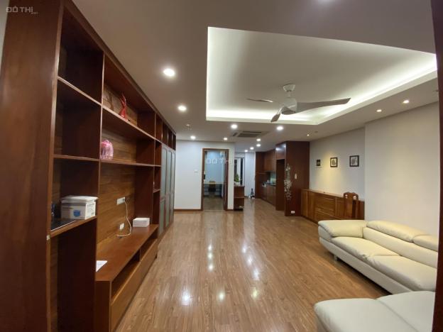 Cho thuê căn hộ 3PN 125m2 chung cư 25 Tân Mai gần full đồ 14352499
