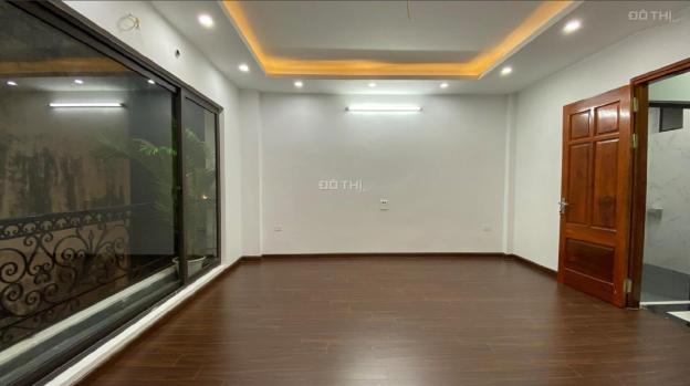 Cho thuê nhanh nhà Láng Hạ, DT 90m2 x 6T, có thang máy. Giá thuê chỉ 35tr/tháng 14354052