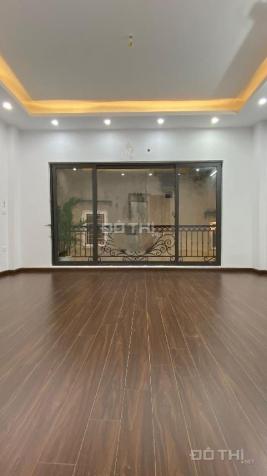 Cho thuê nhanh nhà Láng Hạ, DT 90m2 x 6T, có thang máy. Giá thuê chỉ 35tr/tháng 14354052