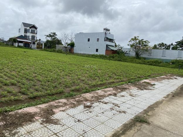 Bán đất TX Điện Bàn, QN đất chưa qua đầu tư, diện tích rộng. Hoàn toàn thổ cư, gần chợ. Có sổ đỏ 14360910