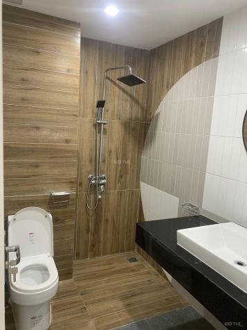 Gia đình bán gấp nhà đầu ngõ Phan Chu Trinh, HK giá 4,1 tỷ, 20m2, mới đẹp ở luôn 14371117