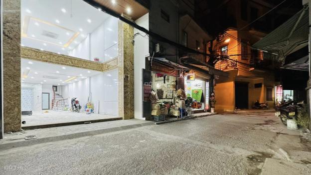 Bán nhà mặt phố Hoàng Mai - ô tô tránh - thang máy xịn sò - kinh doanh ác liệt 14381410