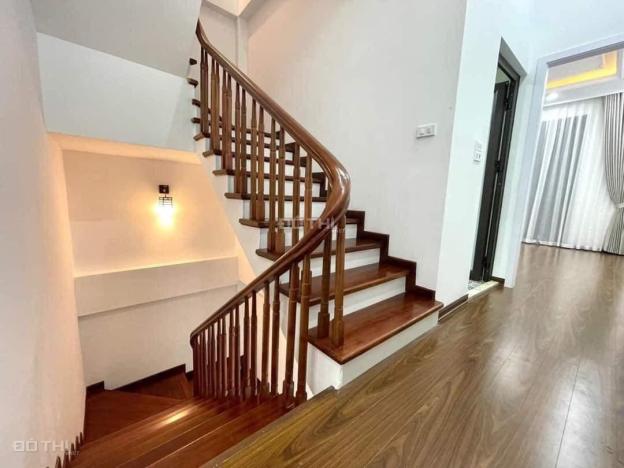 Bán nhà phố Hào Nam - quận Đống Đa, DT 35,5m2 * 6T * 4 ngủ 14388812