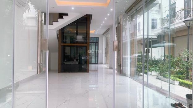 Cho thuê căn xẻ khe hoàn thiện Hoàng Huy Mall có thang máy 14391484