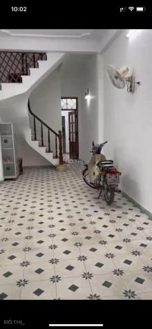 Cho thuê nhà phố Tạ Quang Bửu, 54mx4 tầng, 5 ngủ, Ô TÔ ,KD ,17 tr 14409015