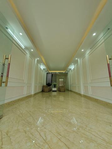 BÁN GẤP NHÀ Nguyễn Ngọc Vũ Cầu Giấy 68m2 7 tầng thang máy kinh doanh ô tô tránh 14 tỷ 14412573