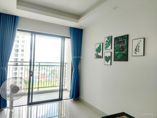 Cho thuê 2PN, Q7 Riverside ( Đào Trí), 8 triệu - có rèm, Như hình. LH: 0978272427 14254561